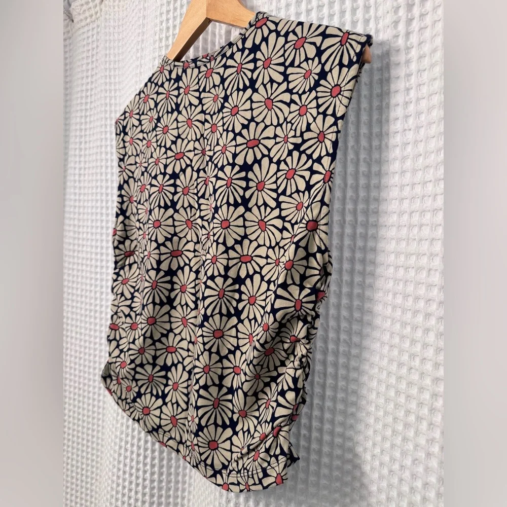 Mata Traders Ruched Top - Sleeveless with Flower Power Design - Picture 7 of 8
